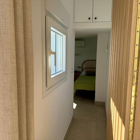 Sunnypalms - Beachfront Penthouse With Stunning Sea View Estepona Exteriör bild