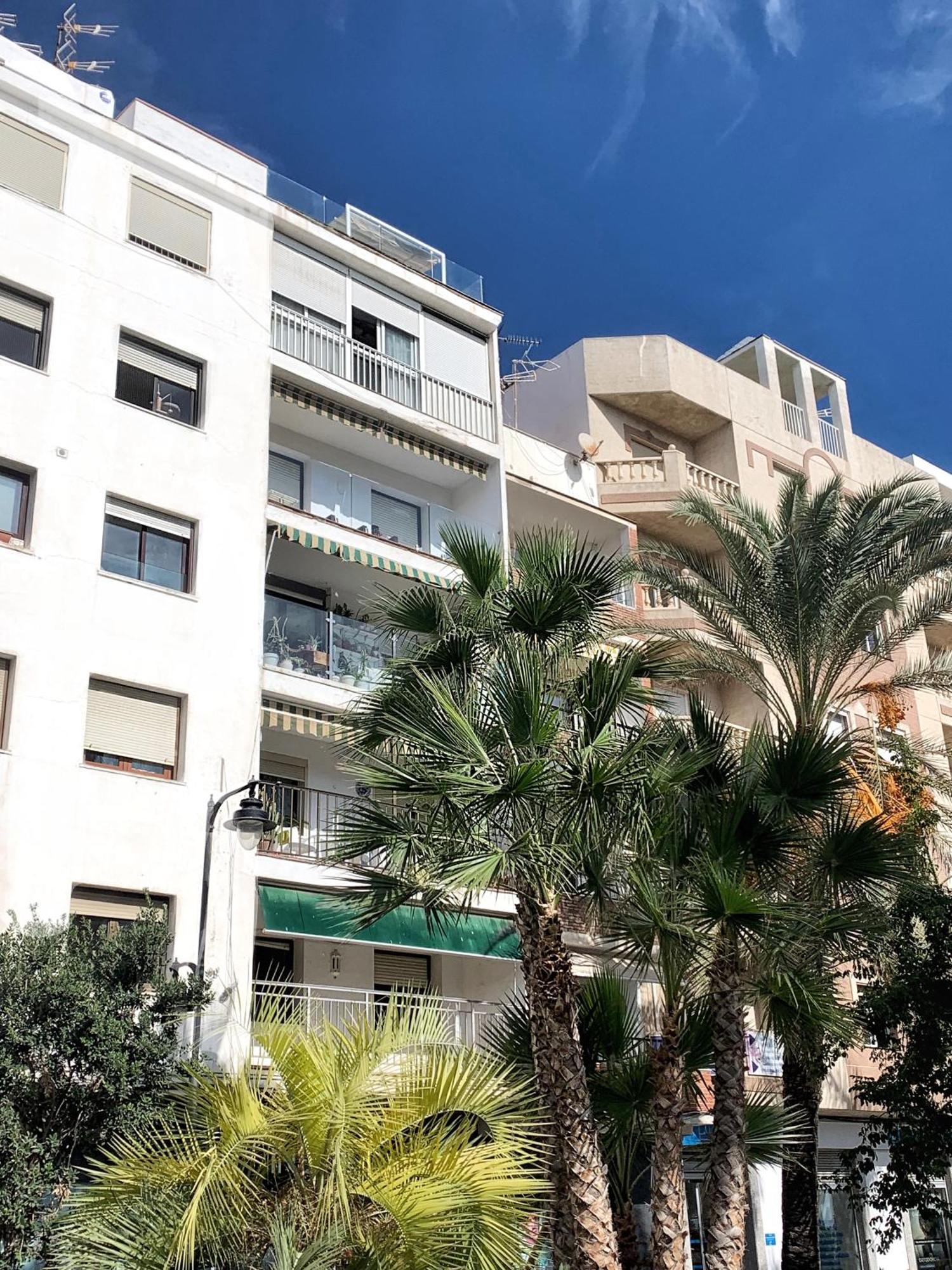 Sunnypalms - Beachfront Penthouse With Stunning Sea View Estepona Exteriör bild